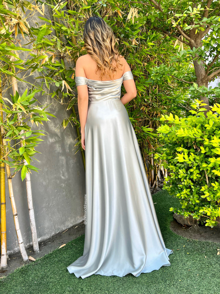 Vestido verdesito offshoulder satin