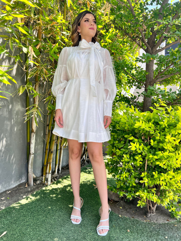 Vestido ivory moño