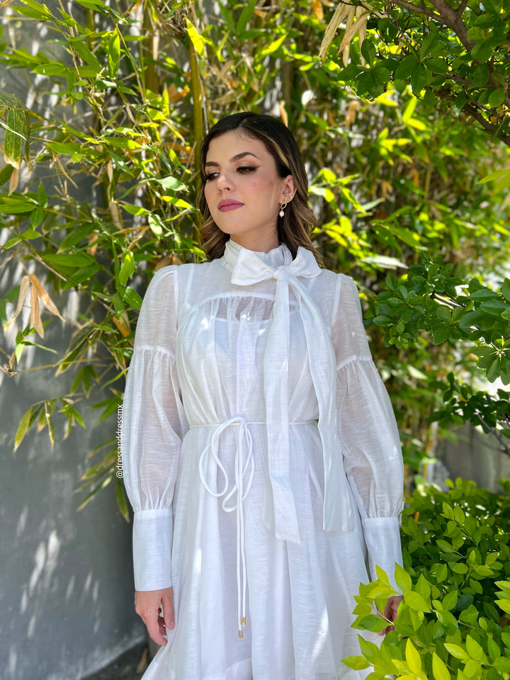 Vestido ivory moño