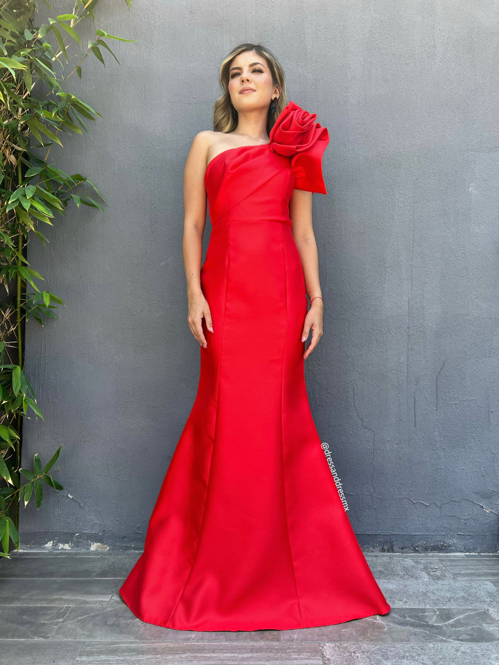Vestido rojo flor hombro