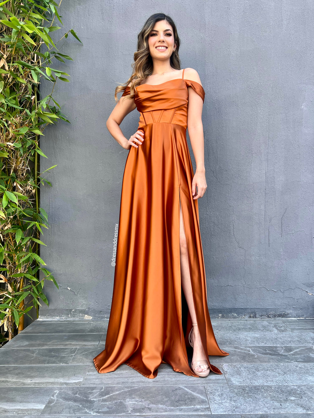 Vestido terracota línea A