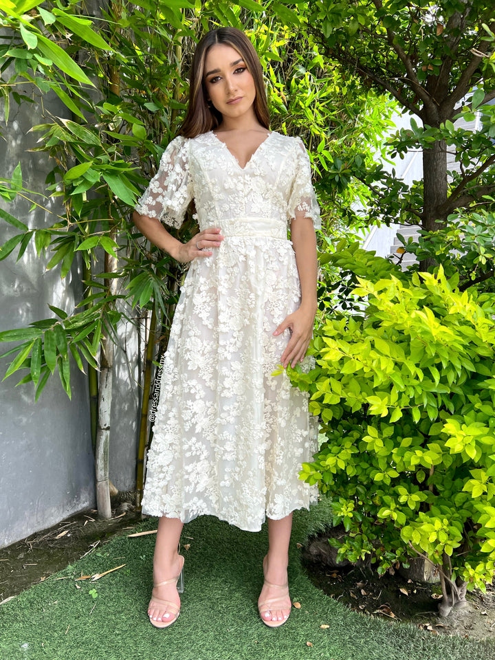 Vestido crema midi flores