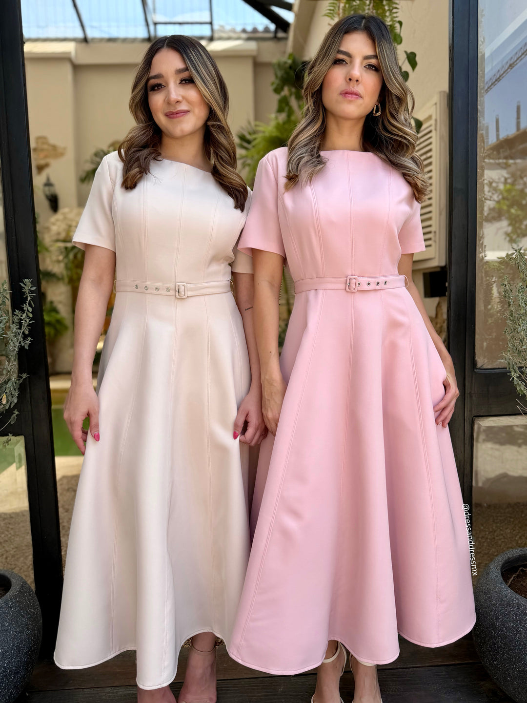 Vestido midi línea A light beige