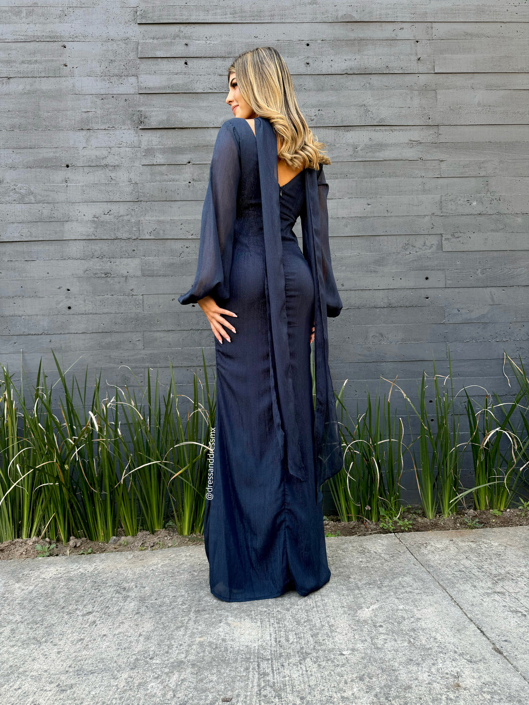 Vestido manga larga azul marino