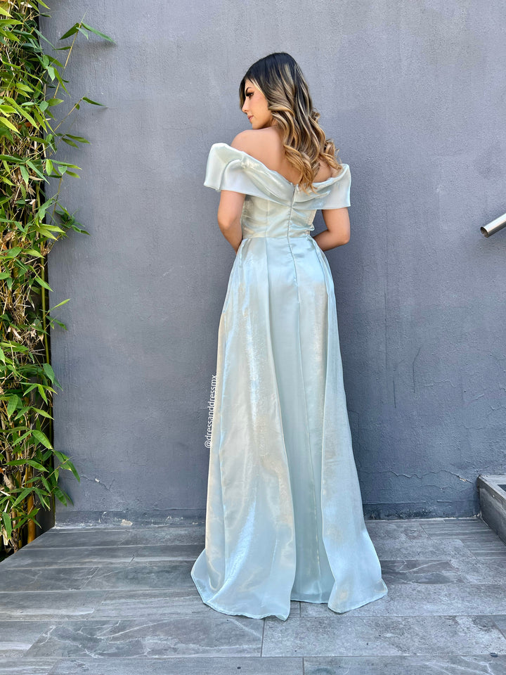 Vestido verde pastel offshoulder