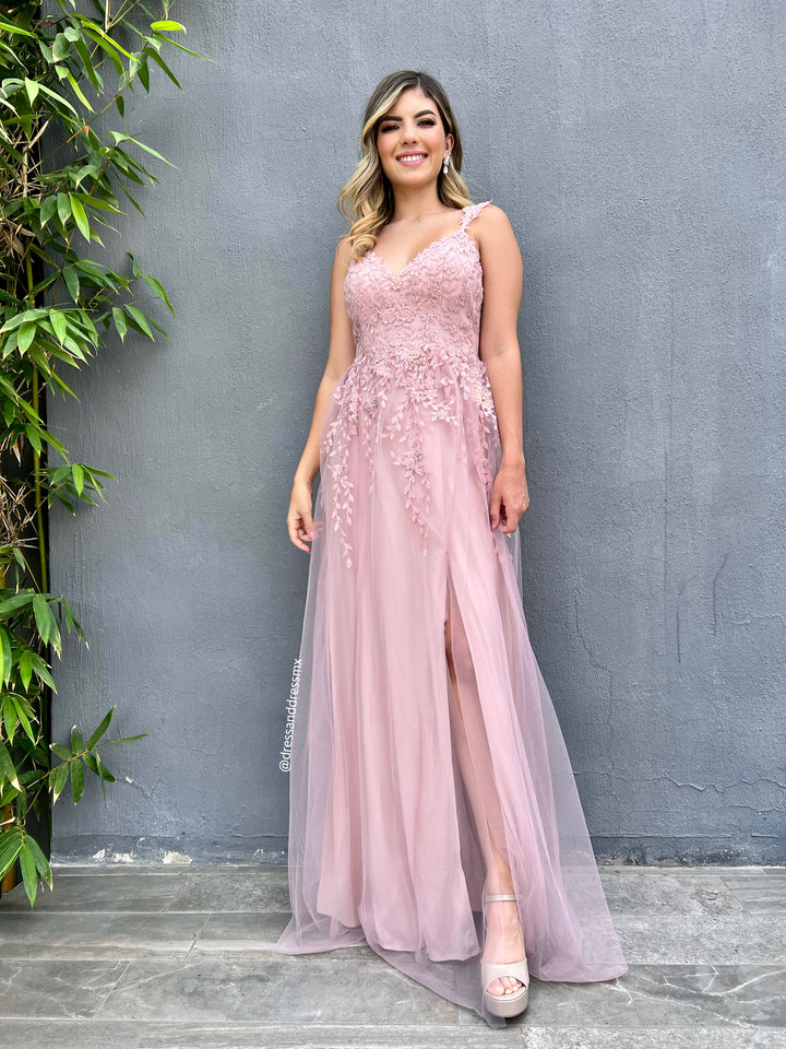 Vestido rosa bordado