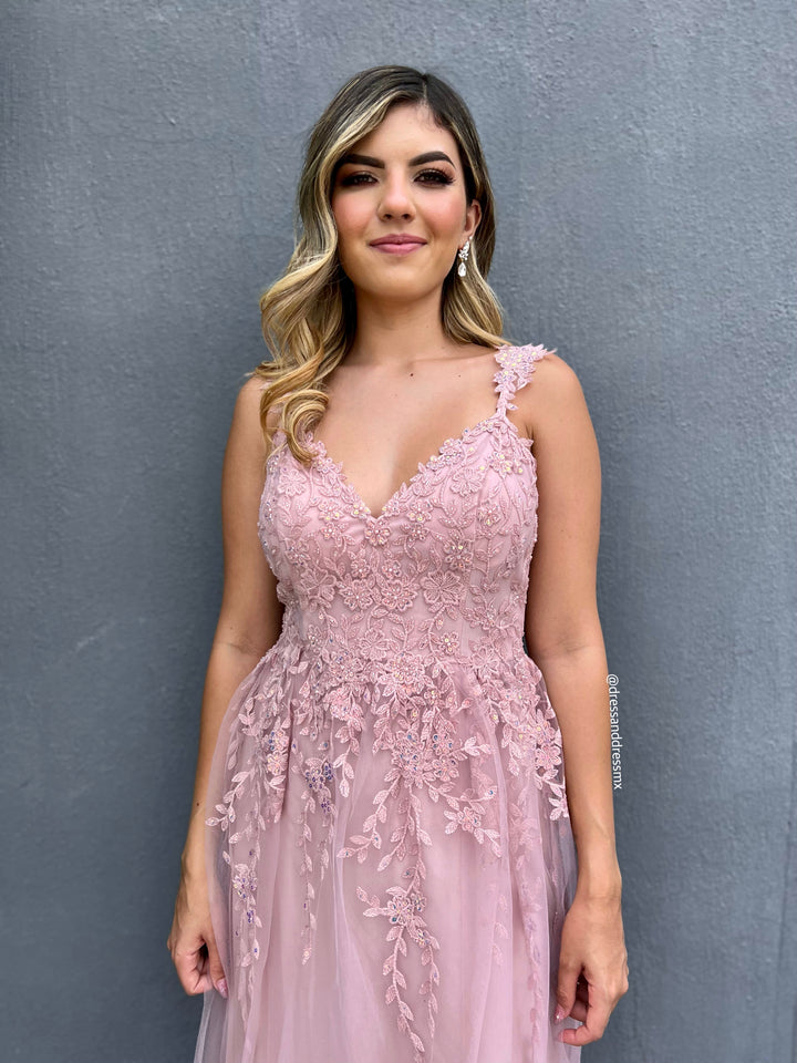 Vestido rosa bordado