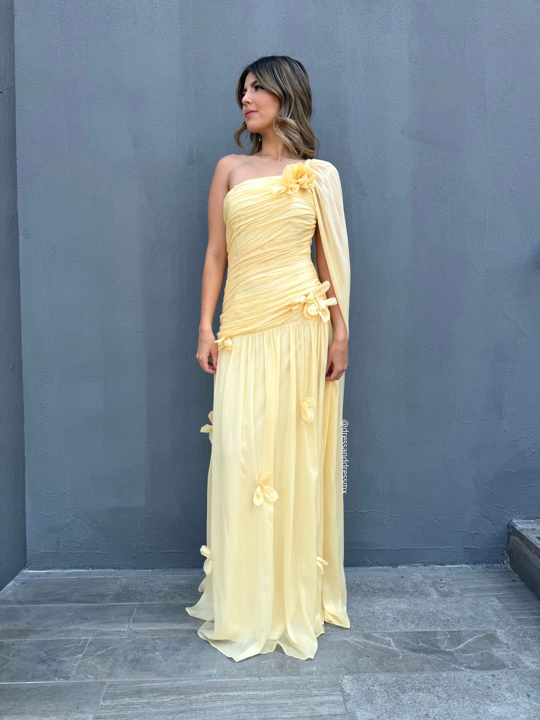 Vestido amarillo flores