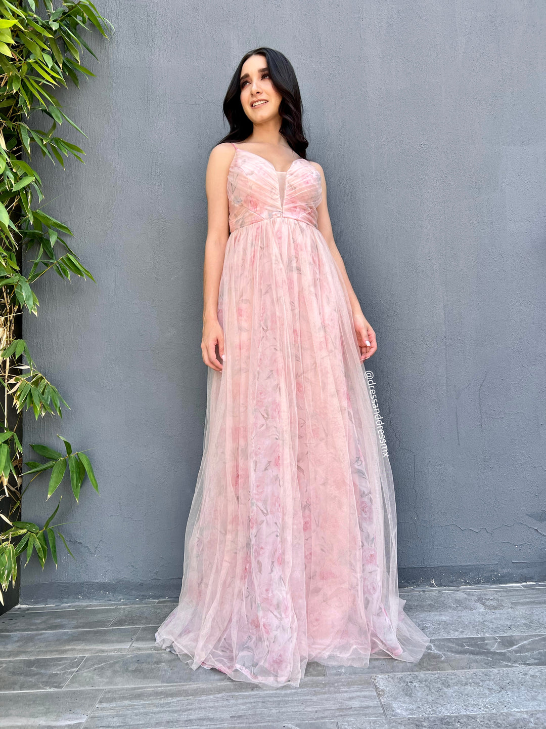 Vestido rosa tul flores