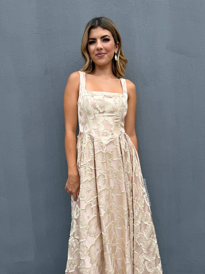 Vestido champagne flores