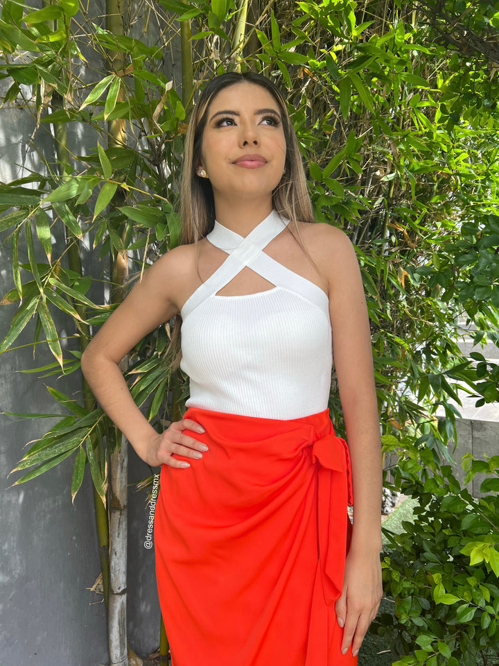 Falda naranja