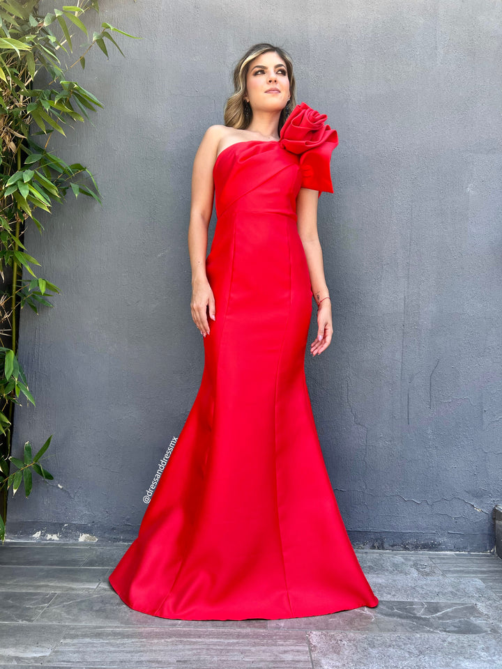 Vestido rojo flor hombro