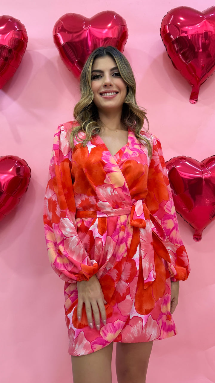 Vestido estampado rojo y rosa