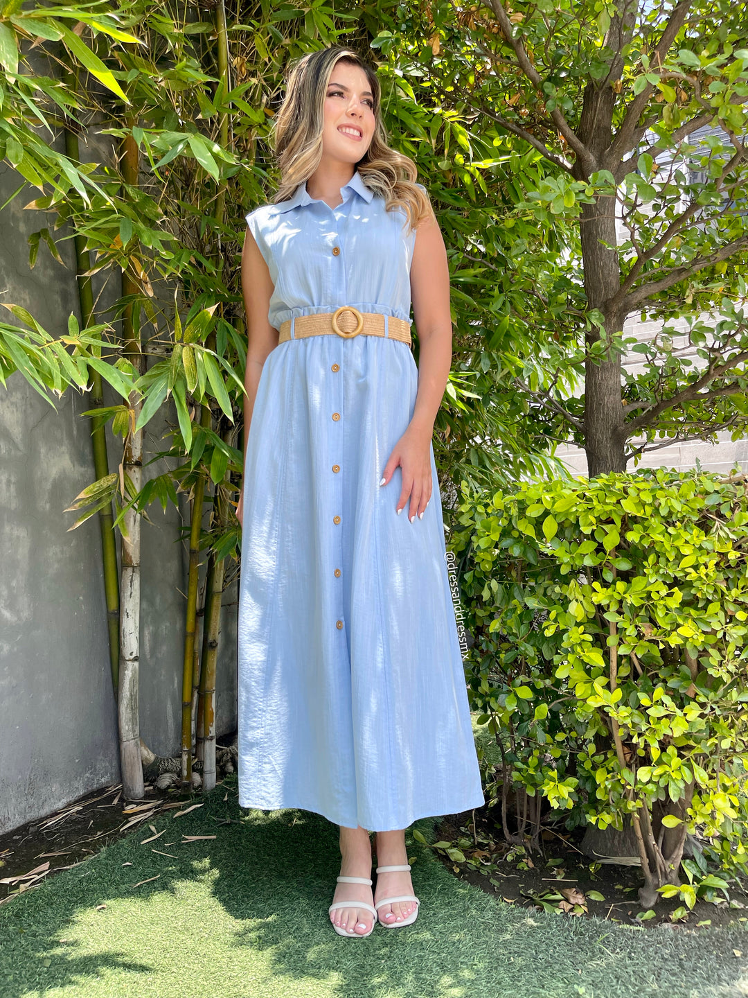 Vestido azulito cinto cafecito