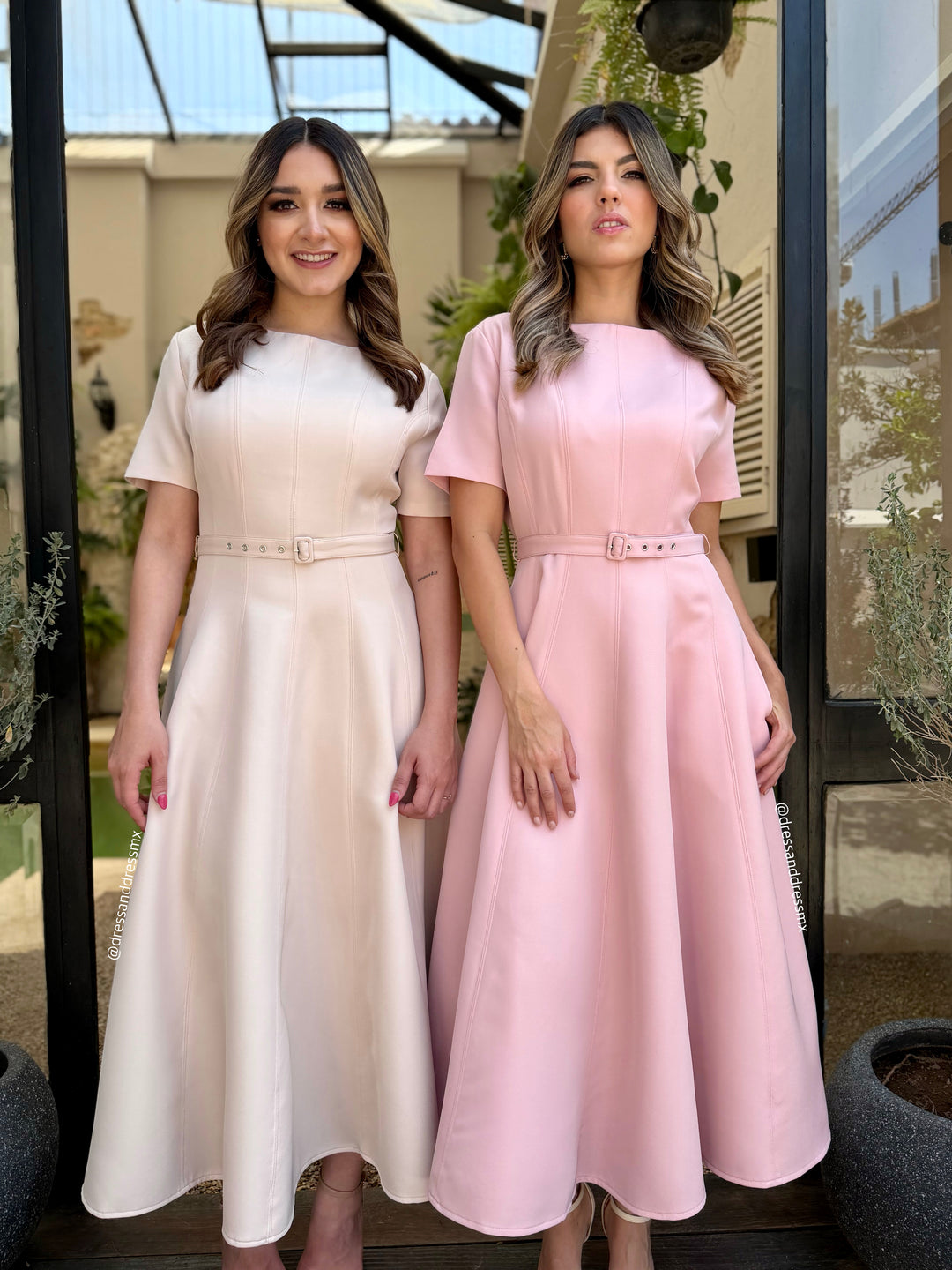 Vestido midi línea A light beige