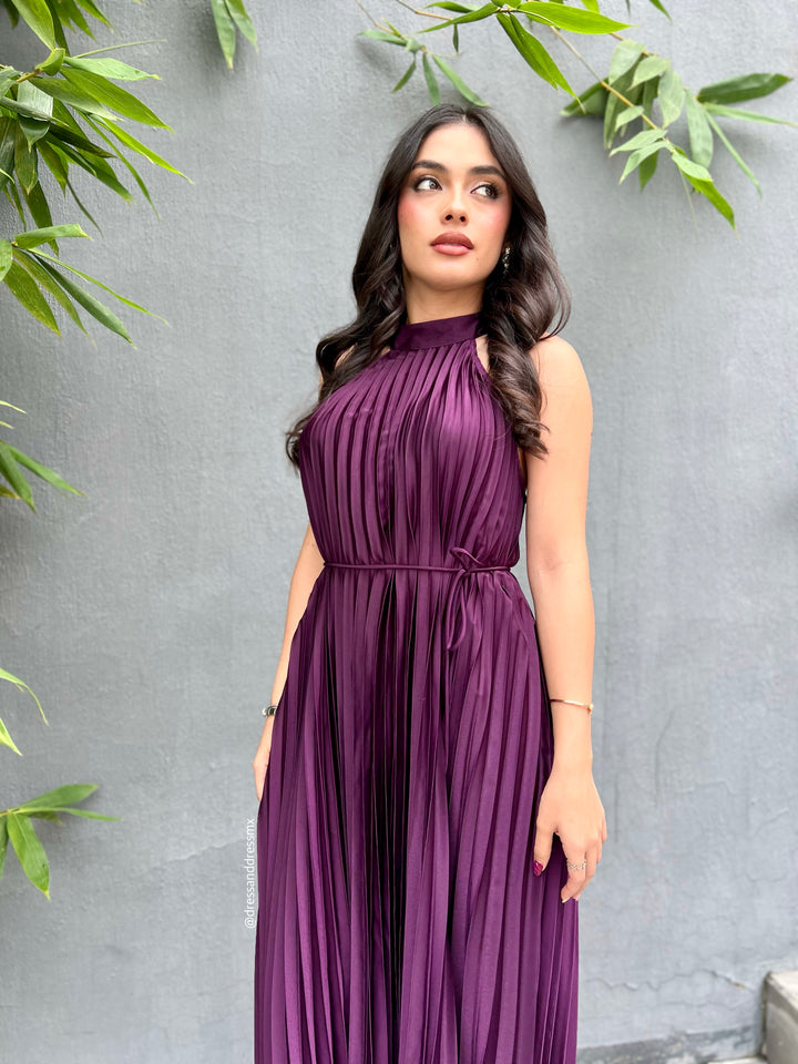 Vestido midi tableado morado