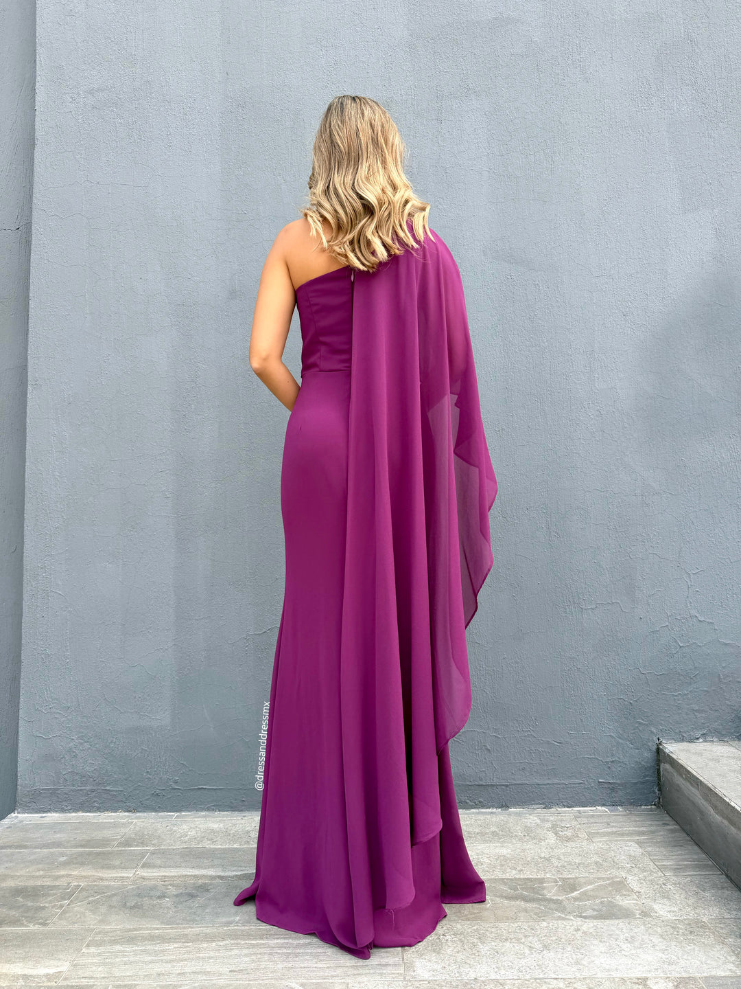 Vestido plum