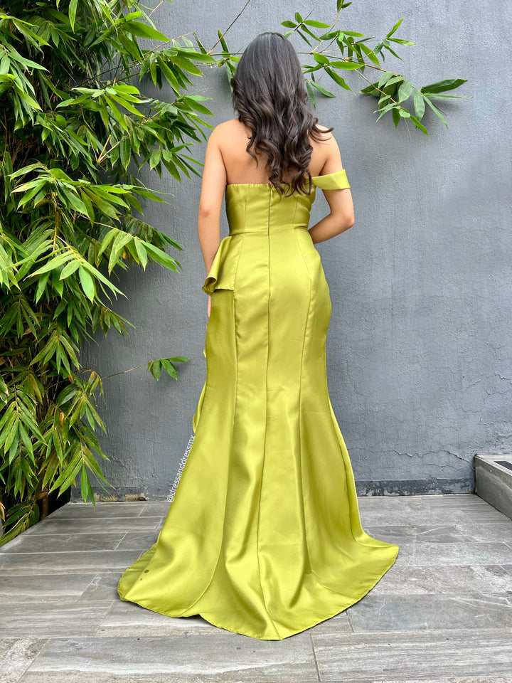 Vestido chartreuse Olanes abertura