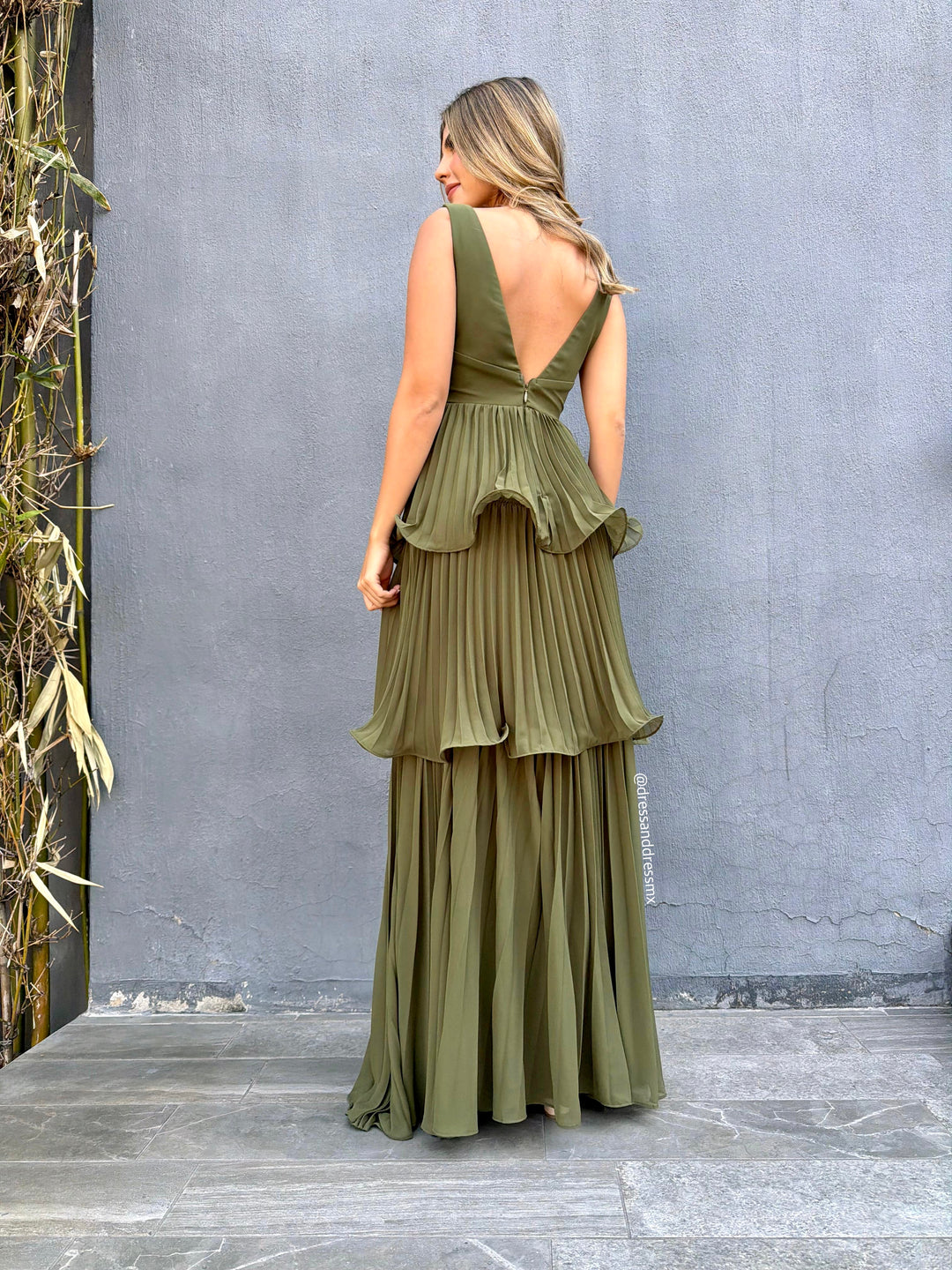 Vestido verde olivo olanes