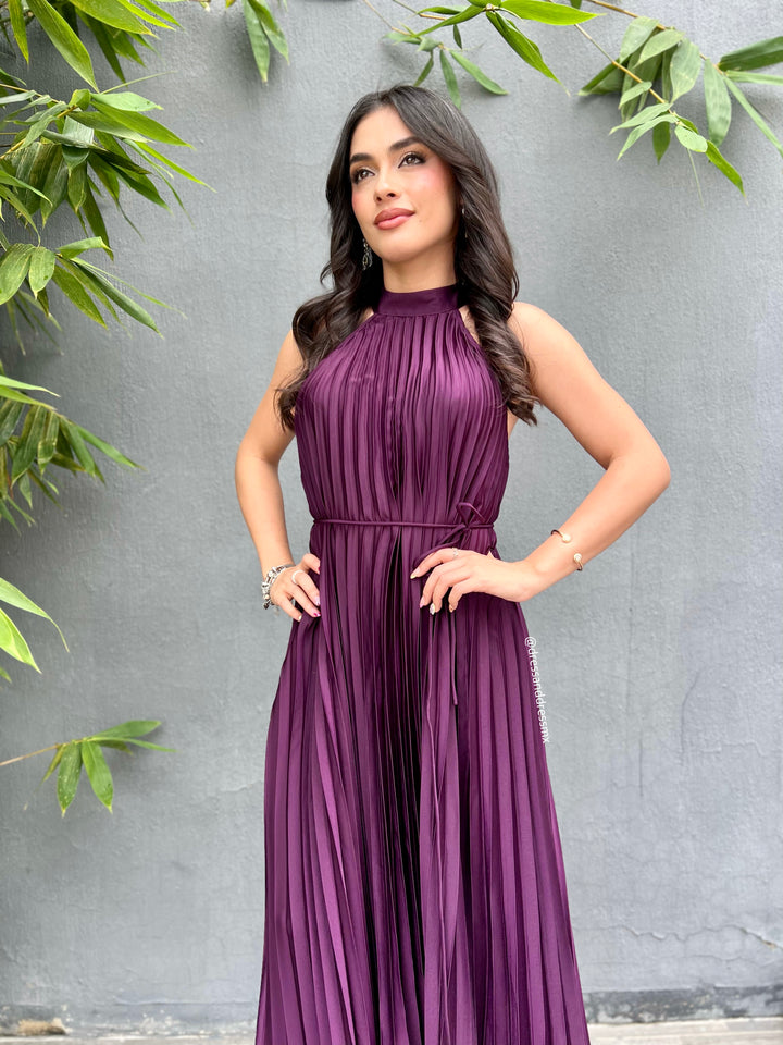 Vestido midi tableado morado
