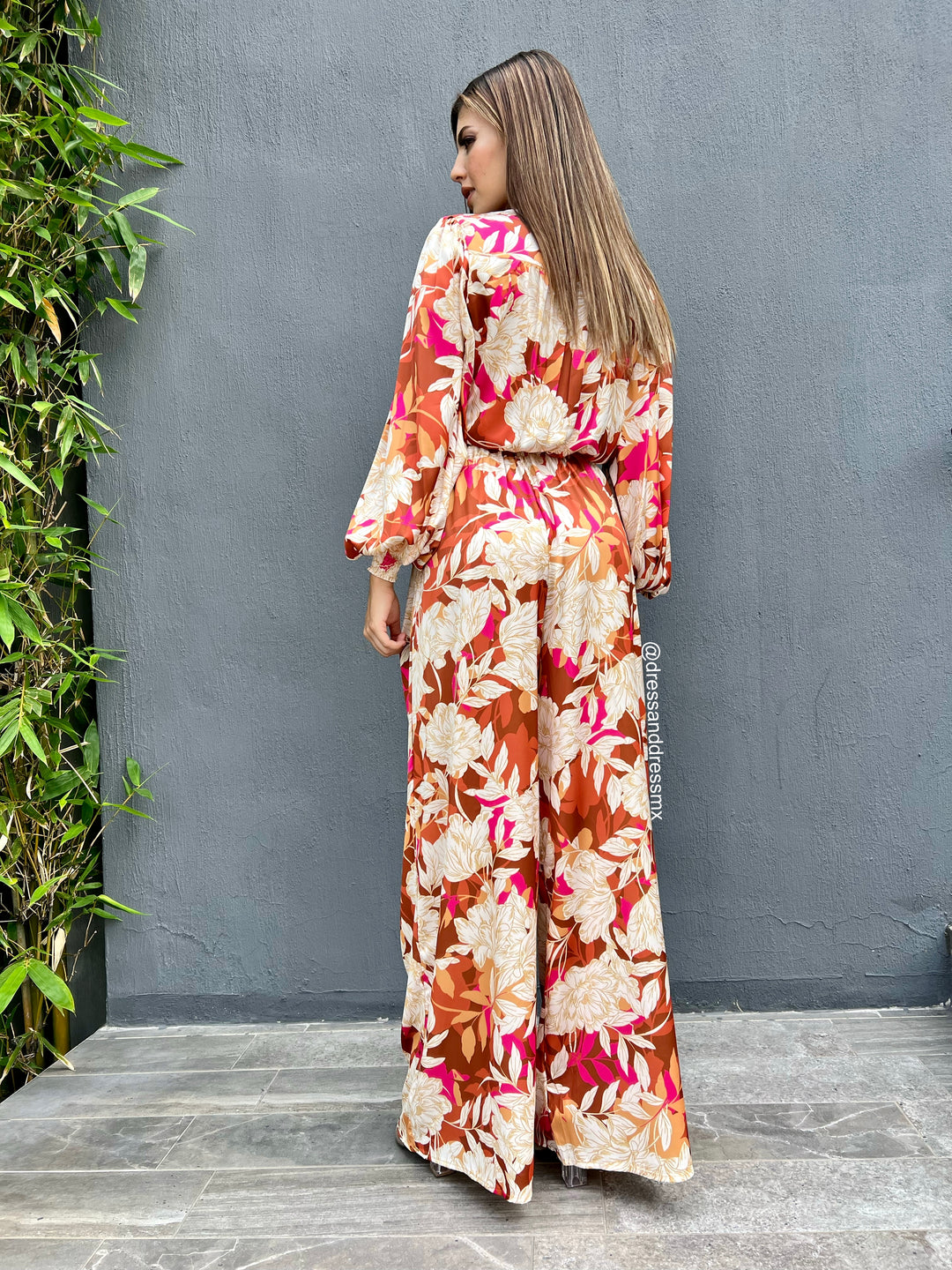 Conjunto pantalón y blusa