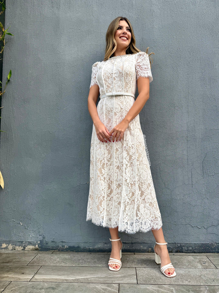 Vestido ivory cinto