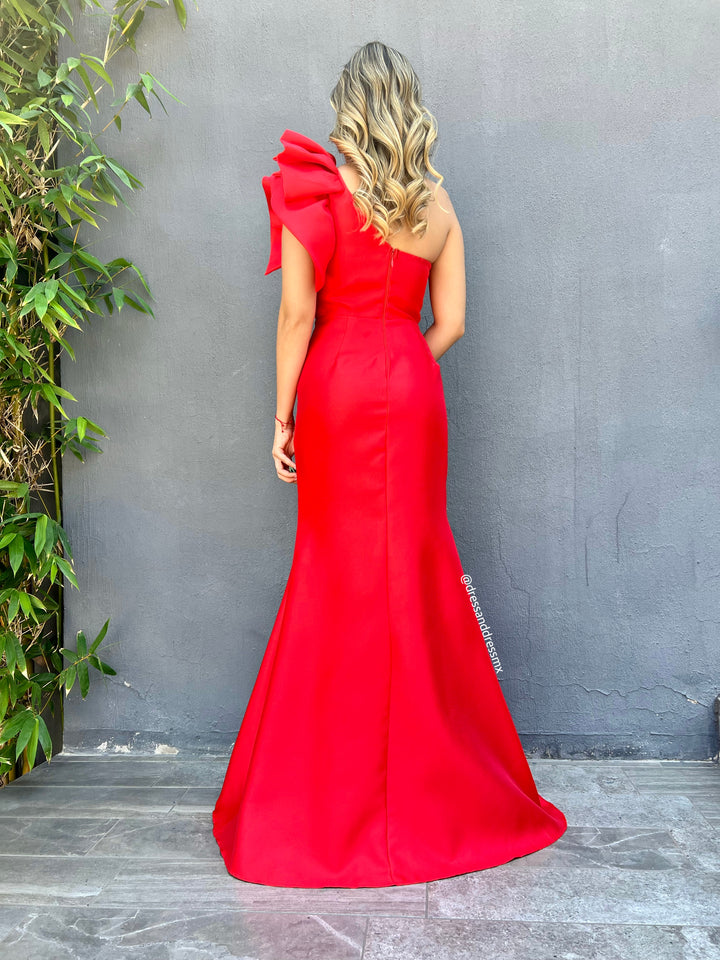 Vestido rojo flor hombro