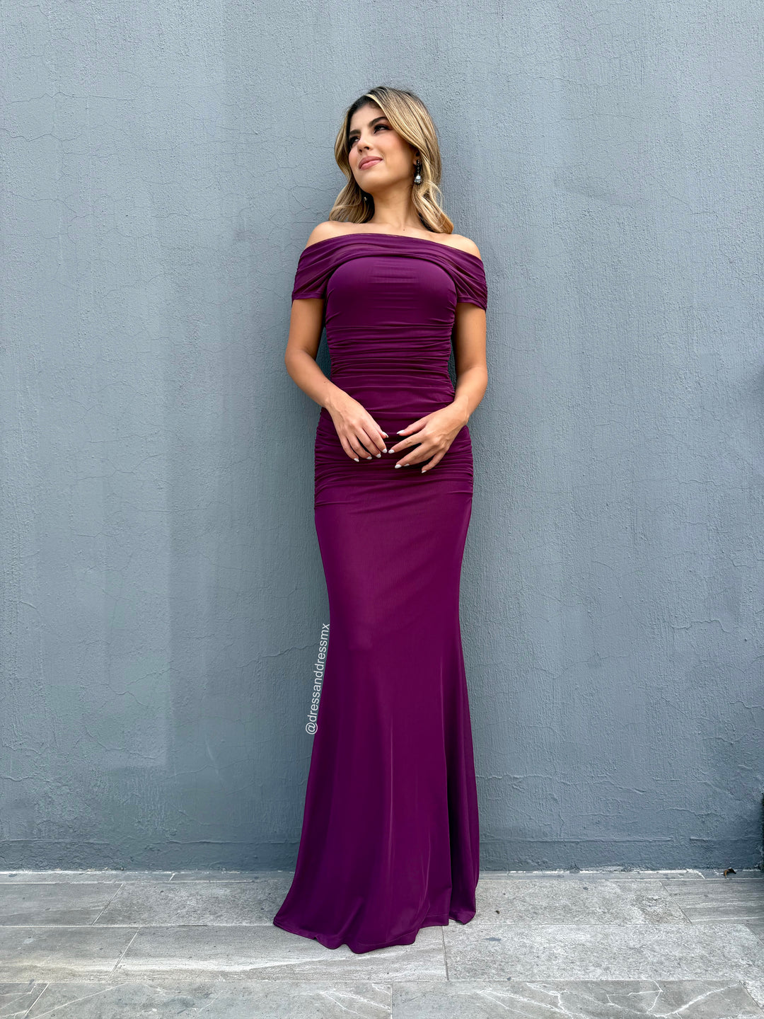 Vestido drapeado plum
