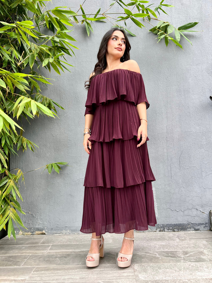 Vestido tinto offshoulder