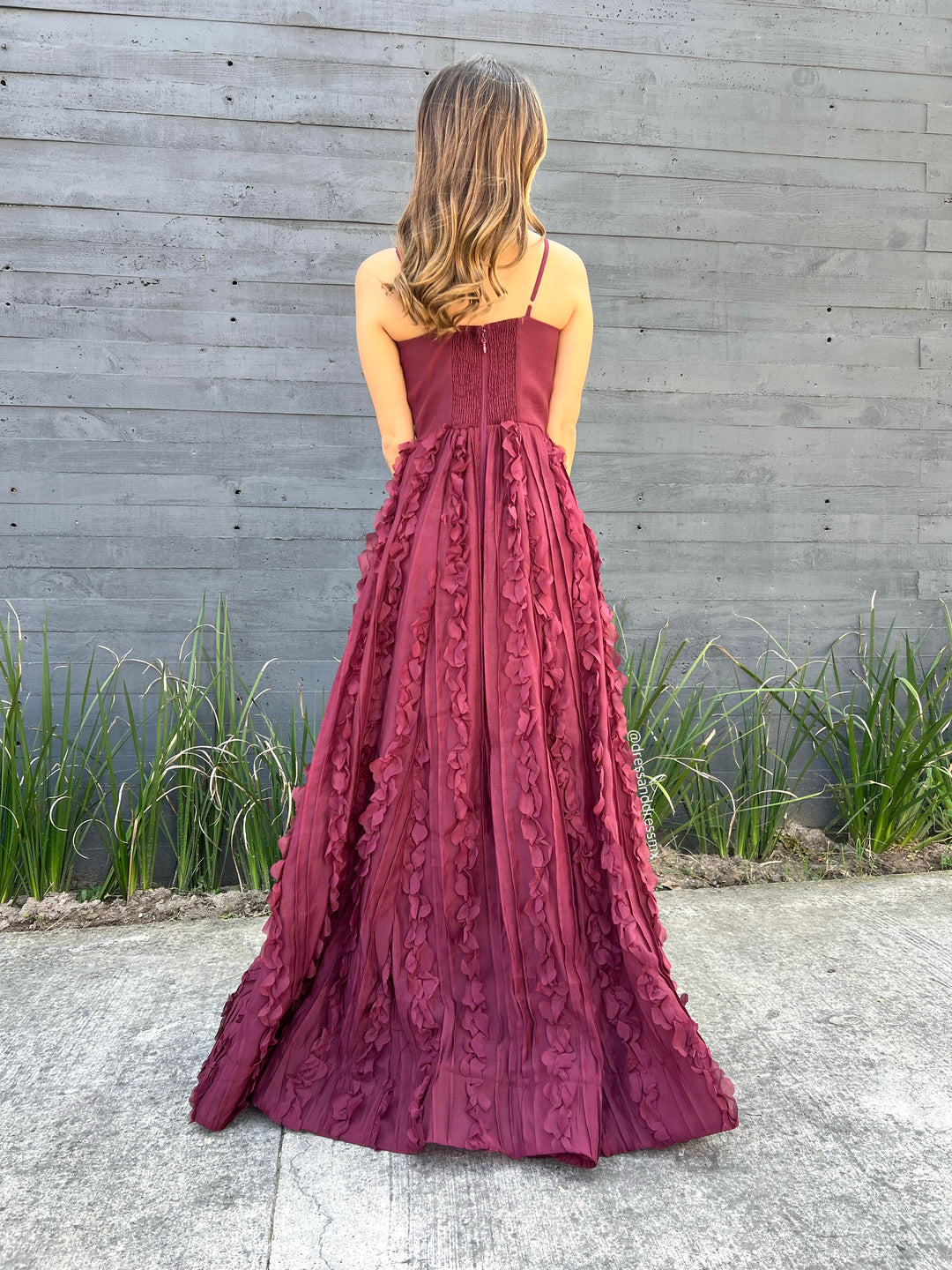 Vestido vino flores 3D