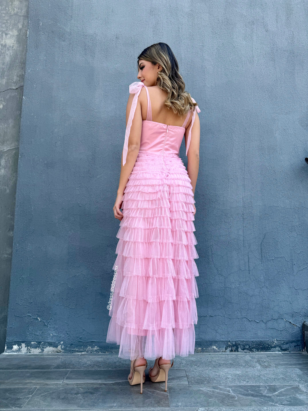 Vestido rosa tul midi