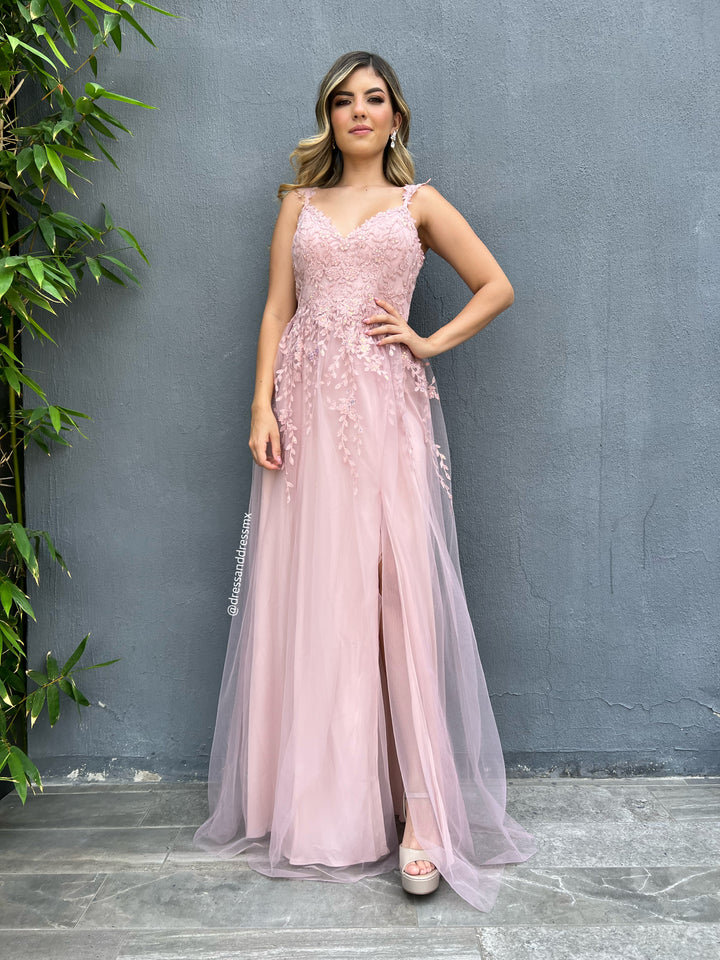 Vestido rosa bordado