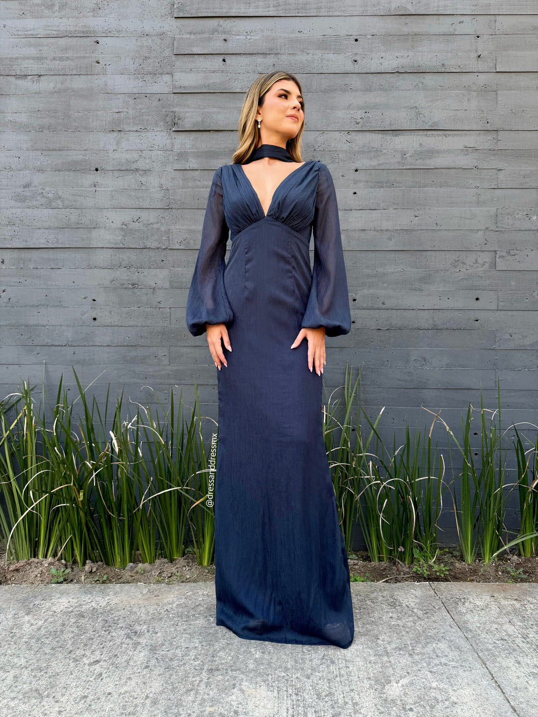 Vestido manga larga azul marino