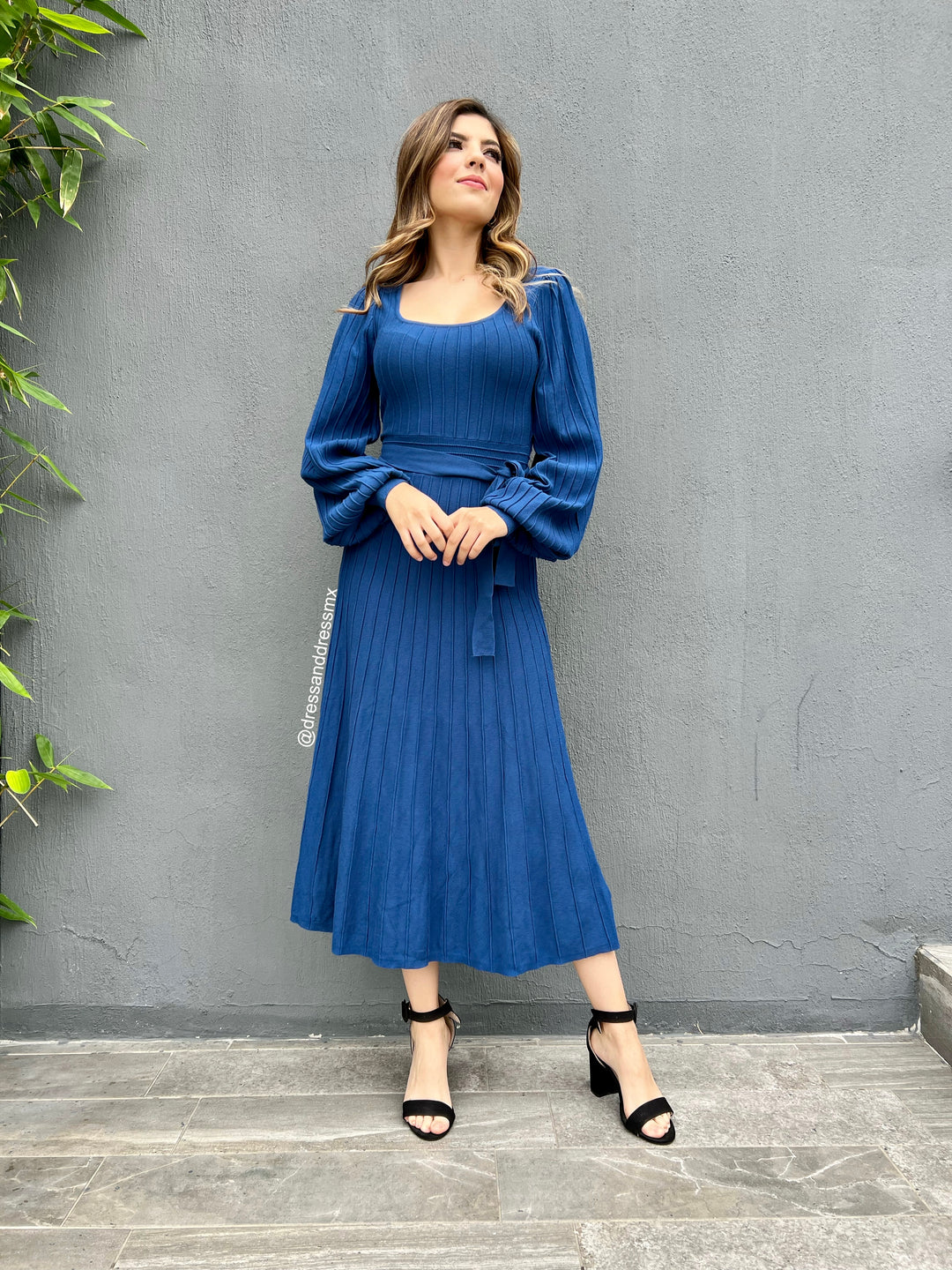 Vestido azul punto midi