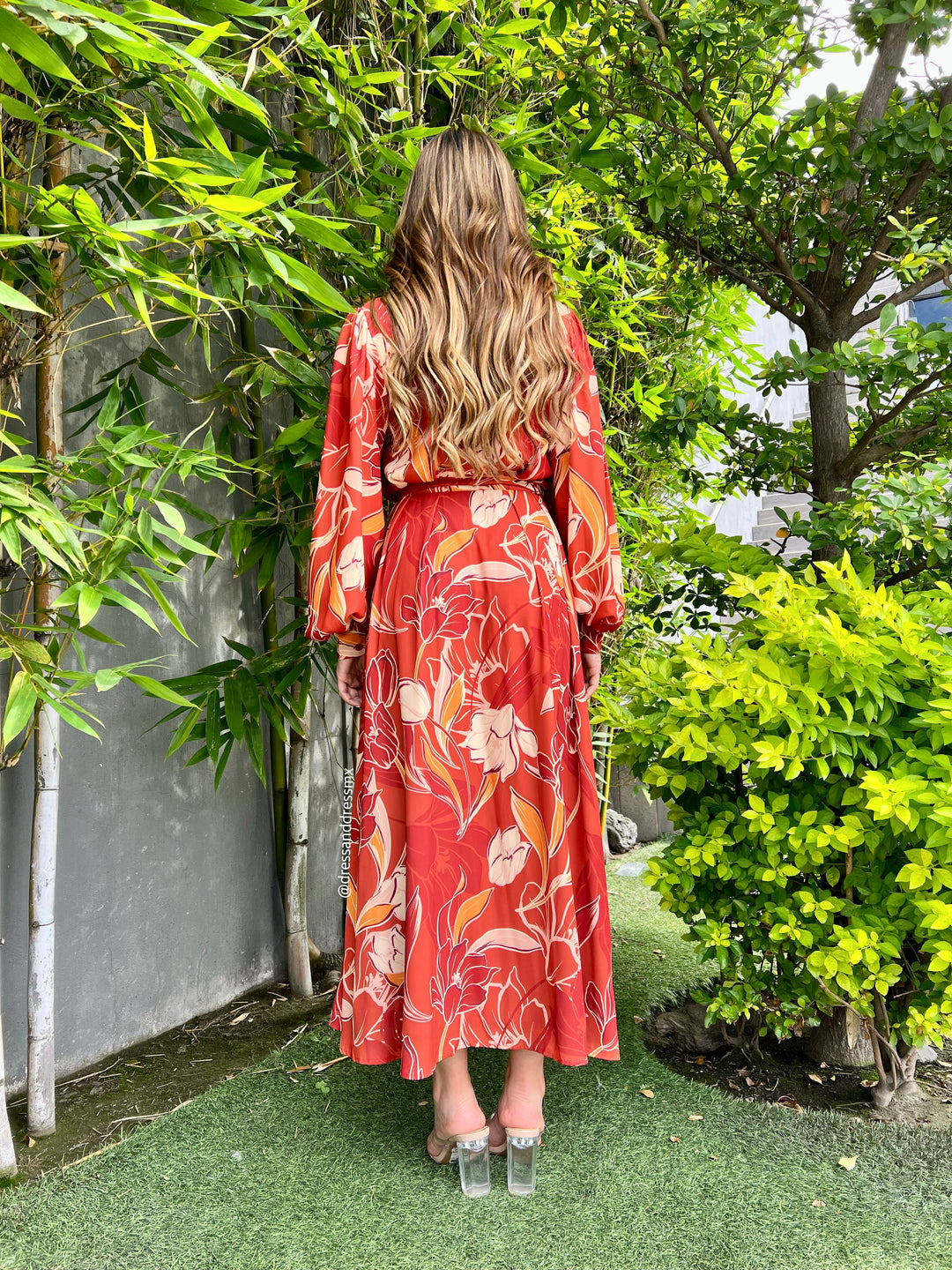 Vestido midi estampado otoñal