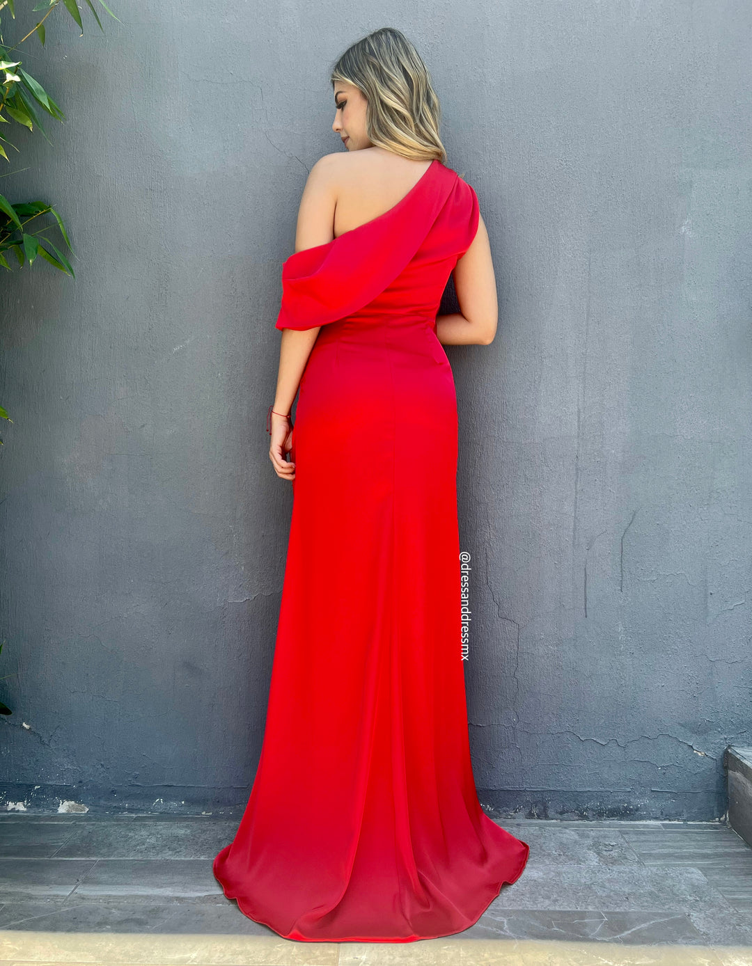 Vestido rojo un hombro