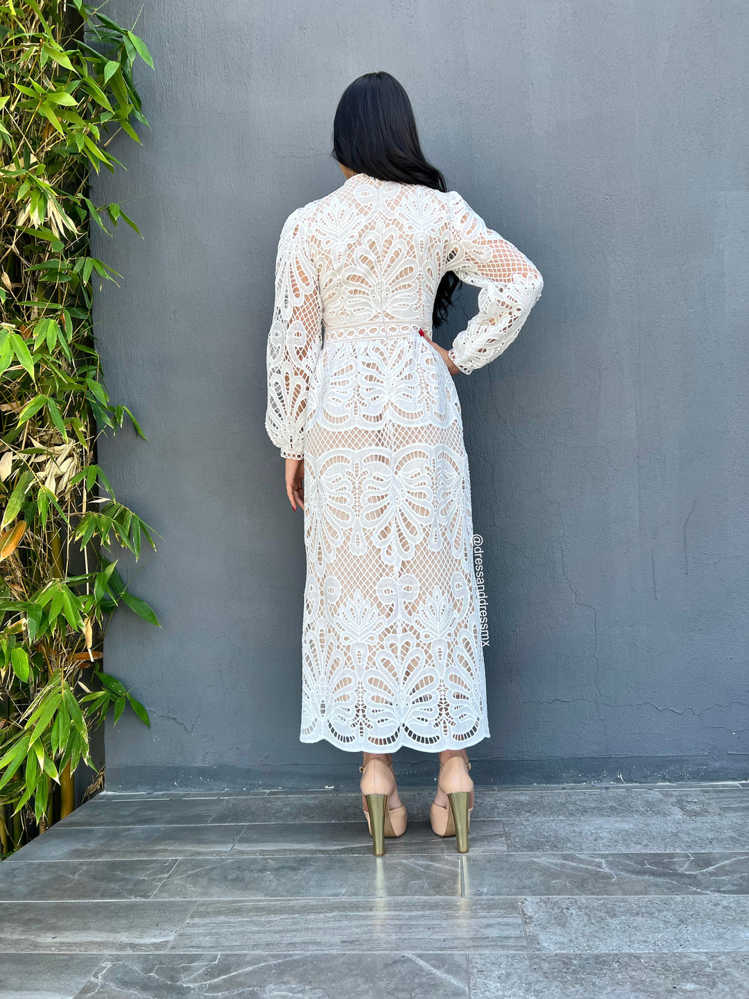 Vestido ivory crochet manga