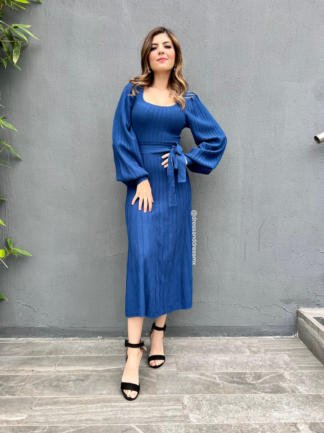 Vestido azul punto midi