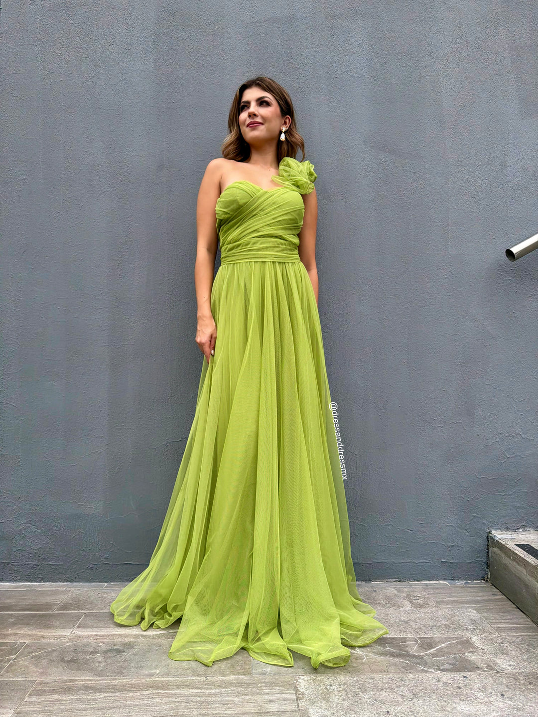 Vestido verde un tirante
