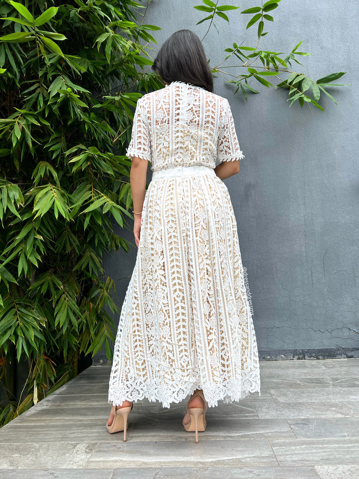 Vestido midi ivory líneas y hojas