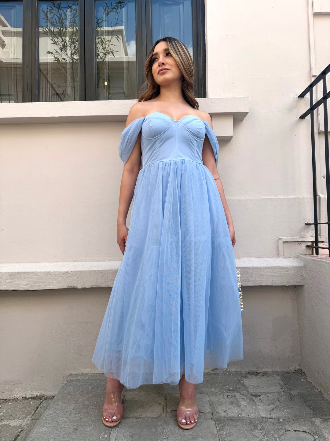 Vestido midi azul tul
