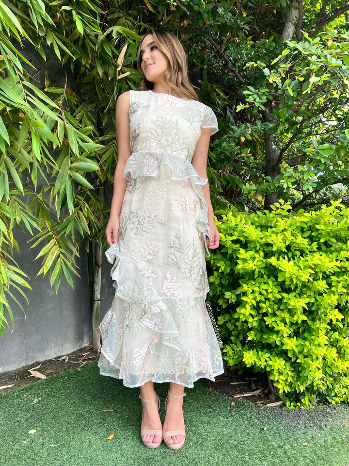 Vestido midi ivory bordado