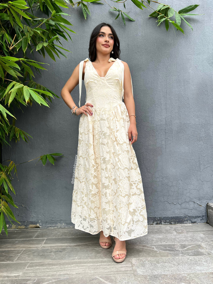 Vestido crema escote V