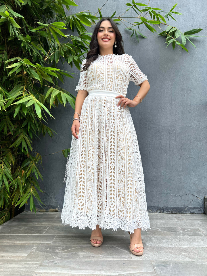 Vestido midi ivory líneas y hojas