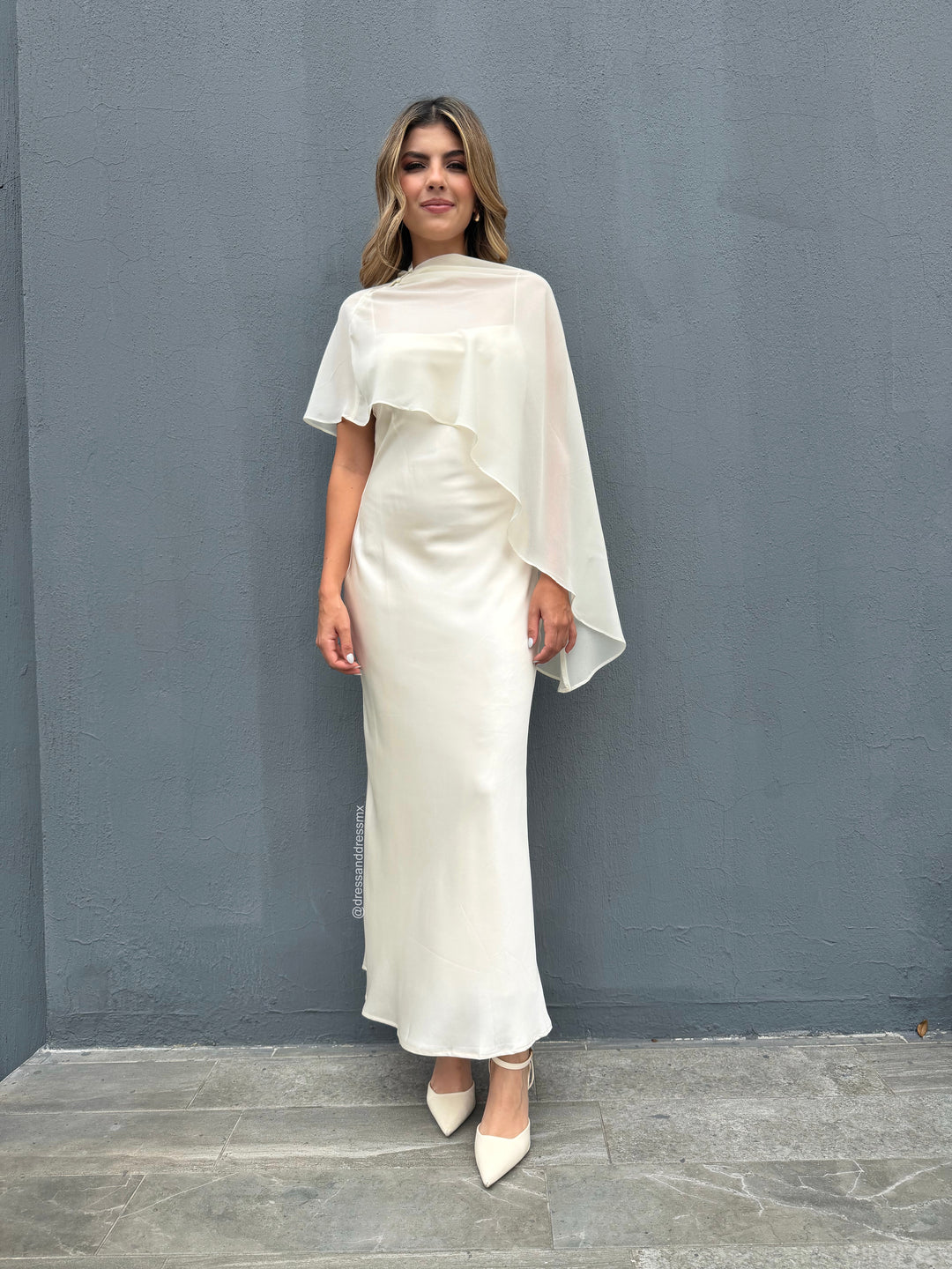 Vestido ivory capita
