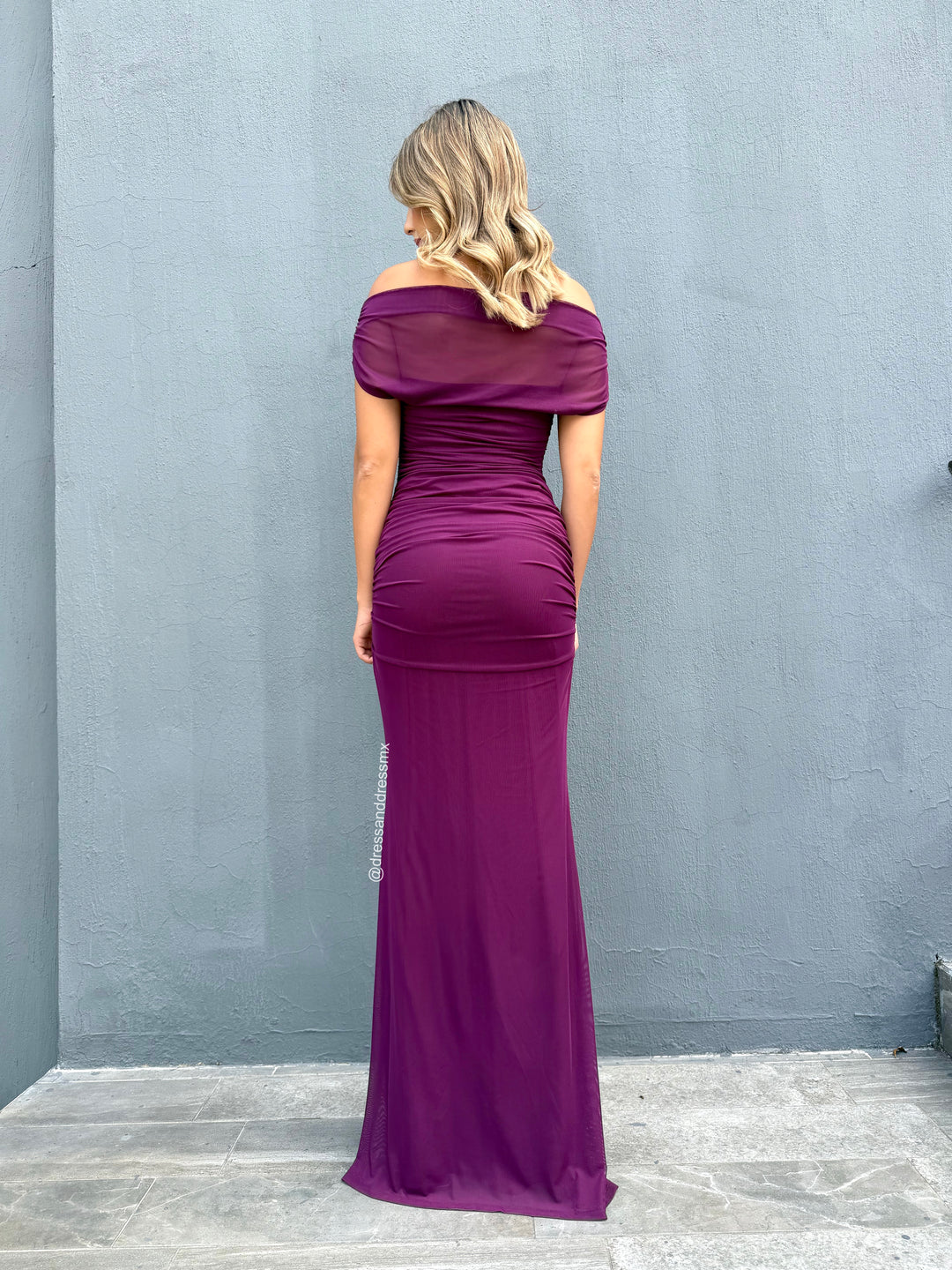 Vestido drapeado plum