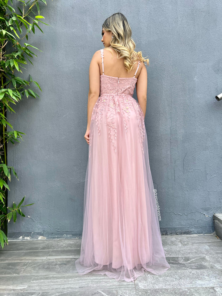 Vestido rosa bordado