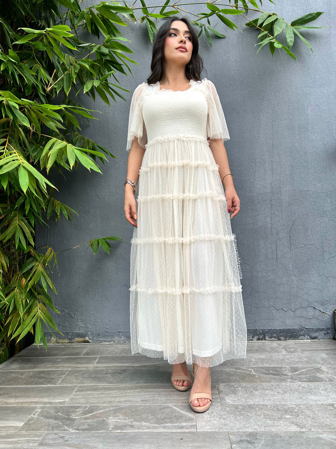 Vestido tul polkadot crema
