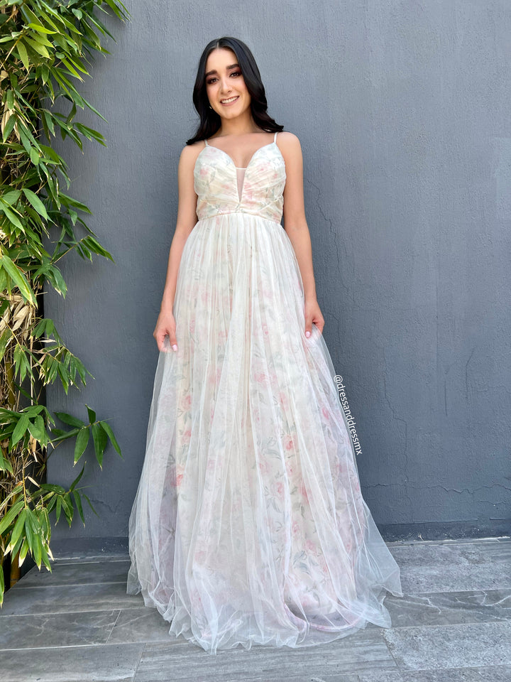 Vestido beige tul flores