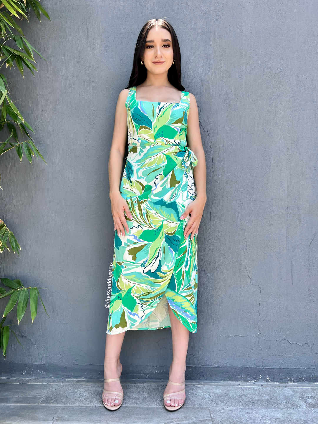 Vestido estampado hojas